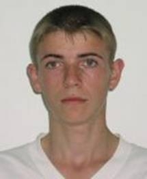 I-aţi văzut? Aceşti bărbaţi sunt condamnaţi la închisoare, iar poliţia îi caută!