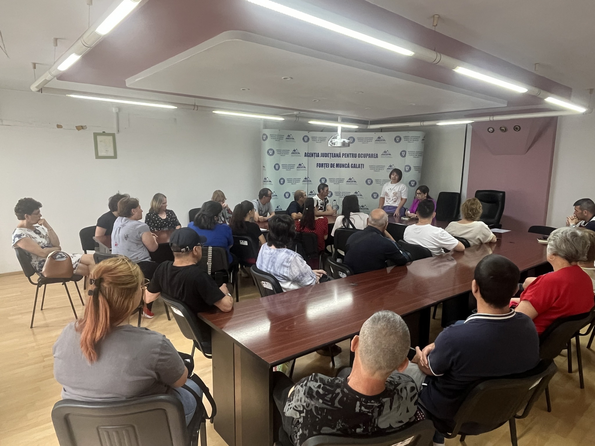 O nouă ședință de mediere la sediul AJOFM