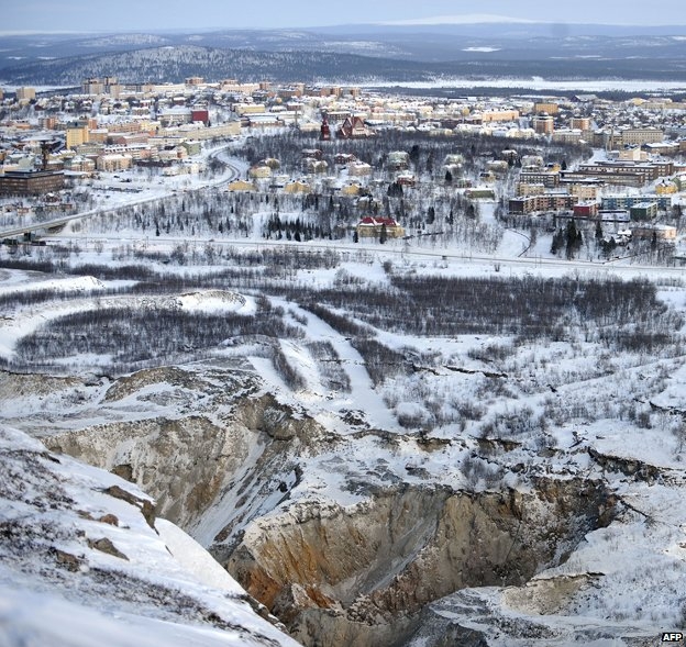 Din cauza unei exploatări miniere, un întreg oraş a fost obligat să se mute