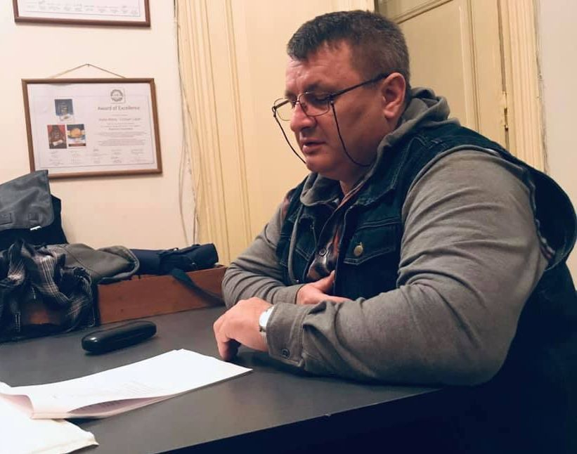 CRONICĂ DE CENACLU | Modern în dulcele stil clasic