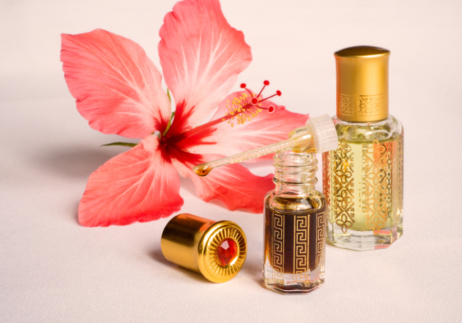 Merhaba și Lattafa, două branduri de parfumuri arăbești preferate de femeile din întreaga lume