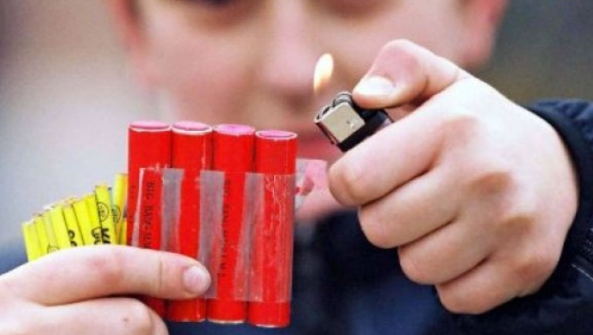 Medicii pediatri din Iași cer interzicerea petardelor