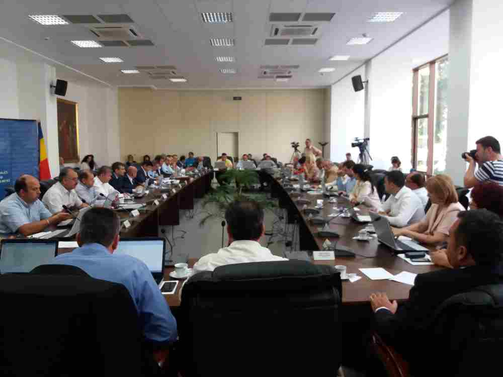 Oamenii lui Durbacă spun adio funcţiilor politice