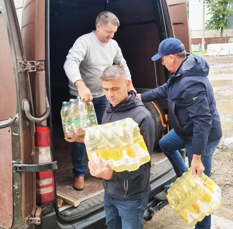 Ajutoare pentru Galaţi, dintr-o comună hunedoreană