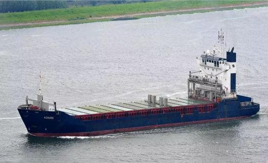 Navă comercială bombardată de ruși lângă Mariupol