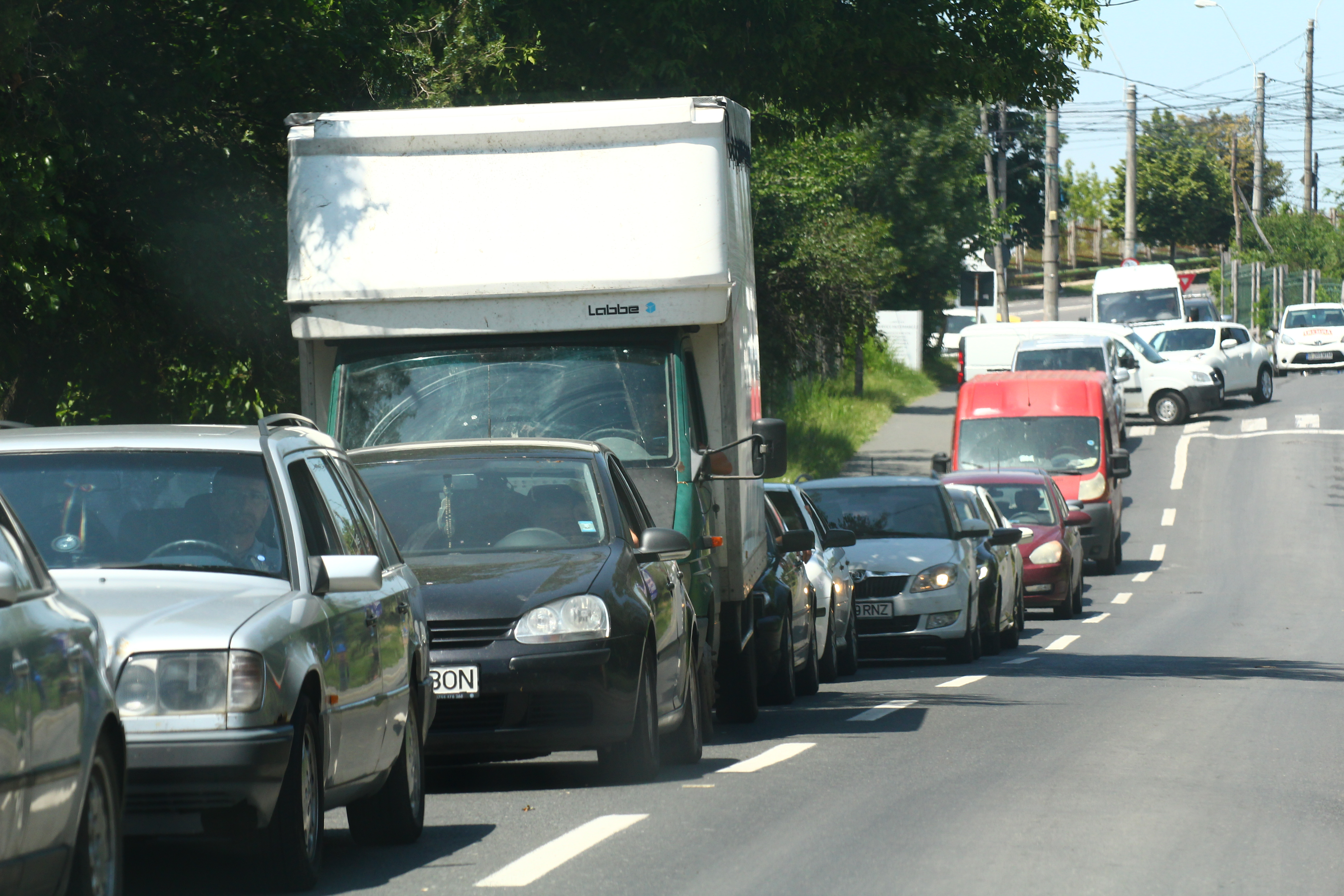 Nu toţi gălăţenii şi-au primit înapoi taxa auto