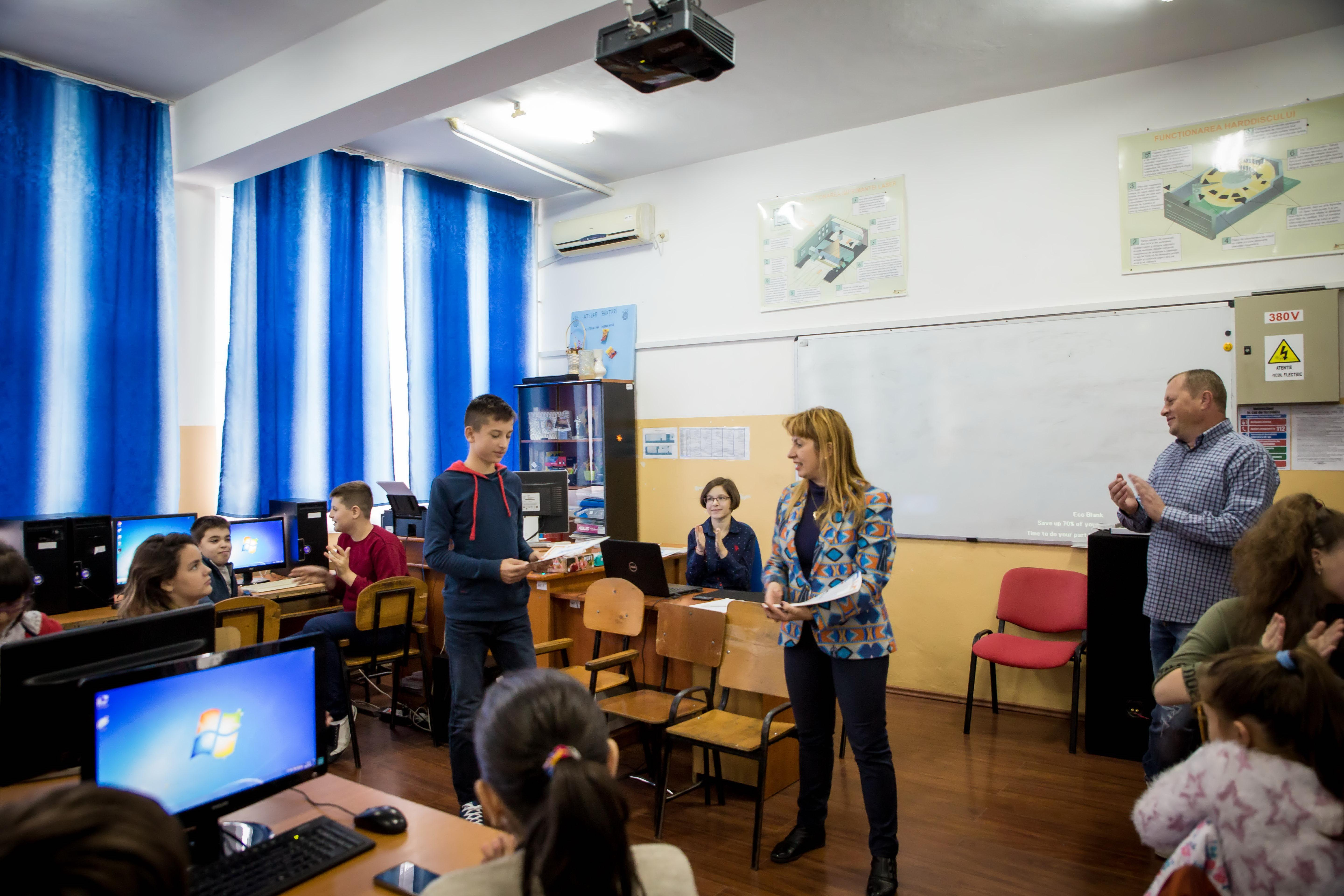 Şcoala nr. 29 la Hour of Code