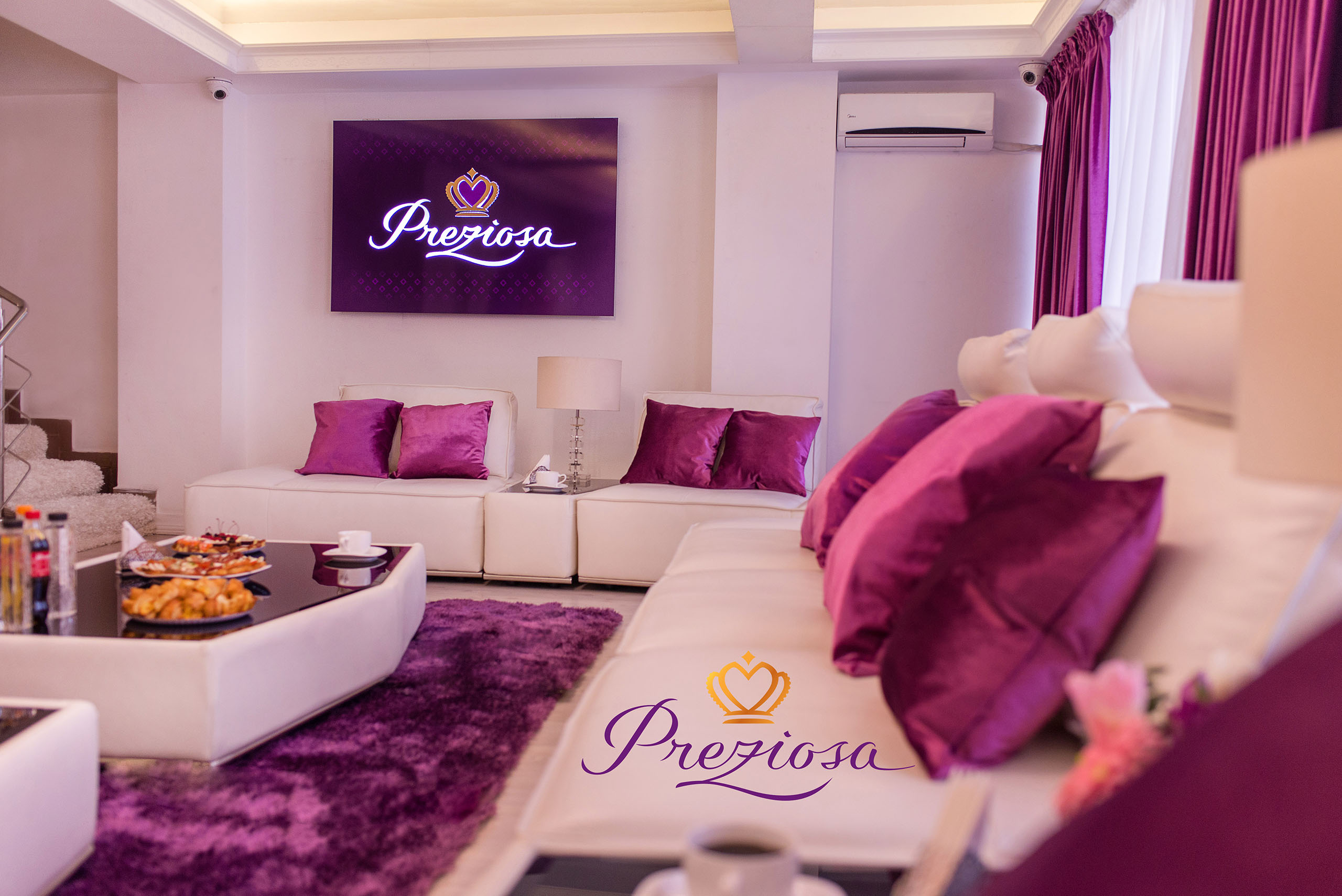 Vino să lucrezi la Preziosa, cel mai discret studio de videochat din Iași!