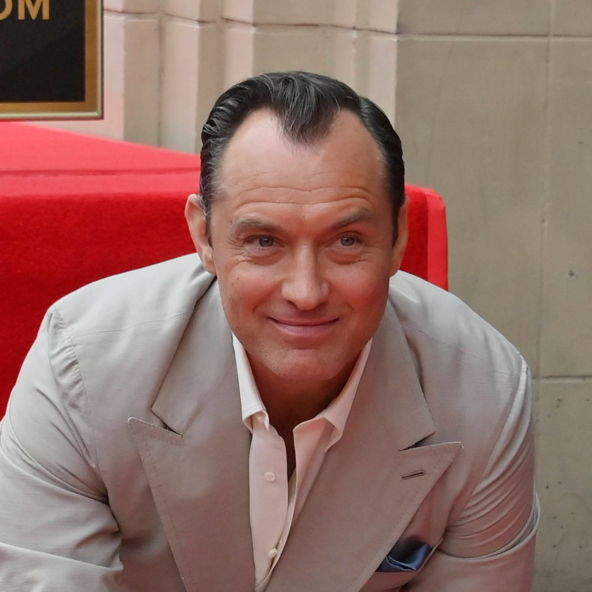 Jude Law îl va juca pe Putin