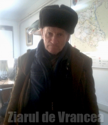 VRANCEA: "Patimile" unui bătrân care vrea să-şi achite taxele