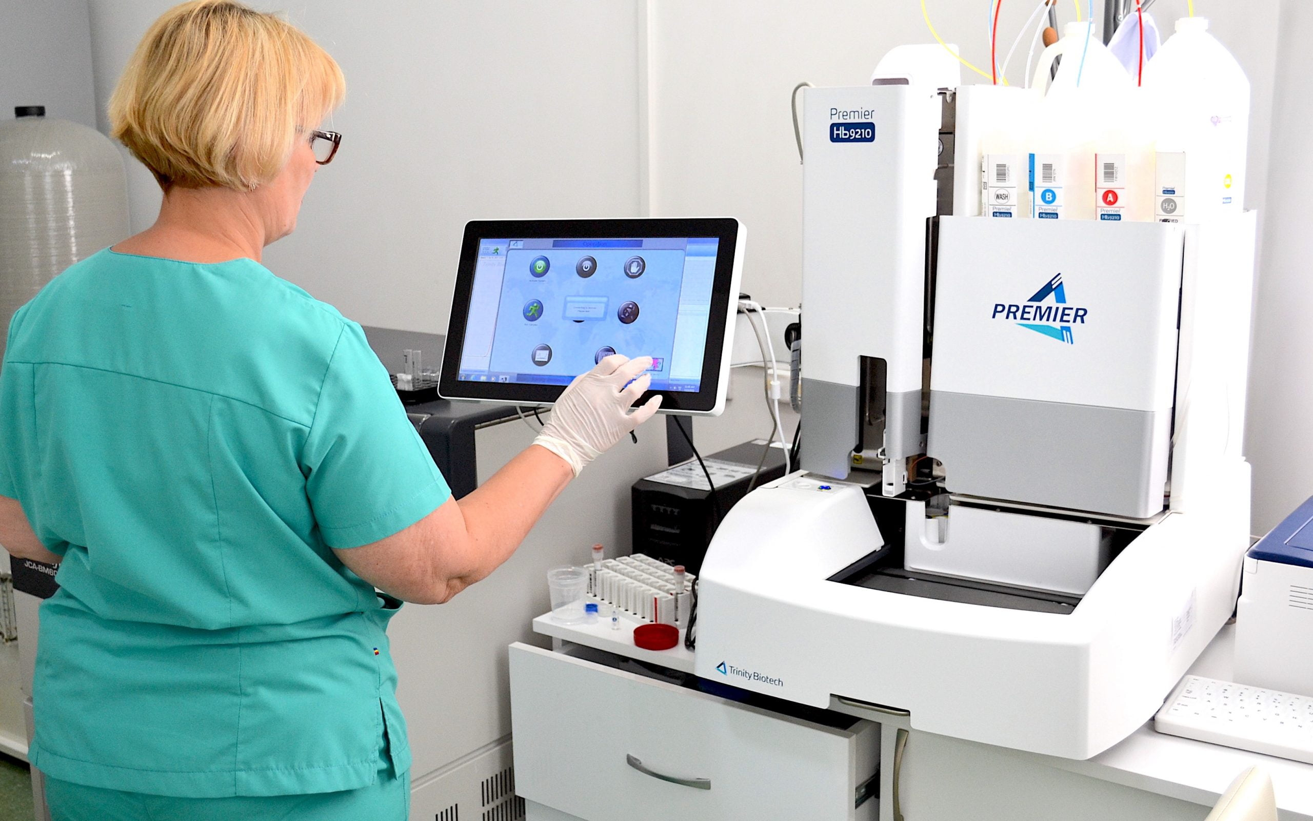 Pachet gratuit de analize și pentru persoanele neasigurate