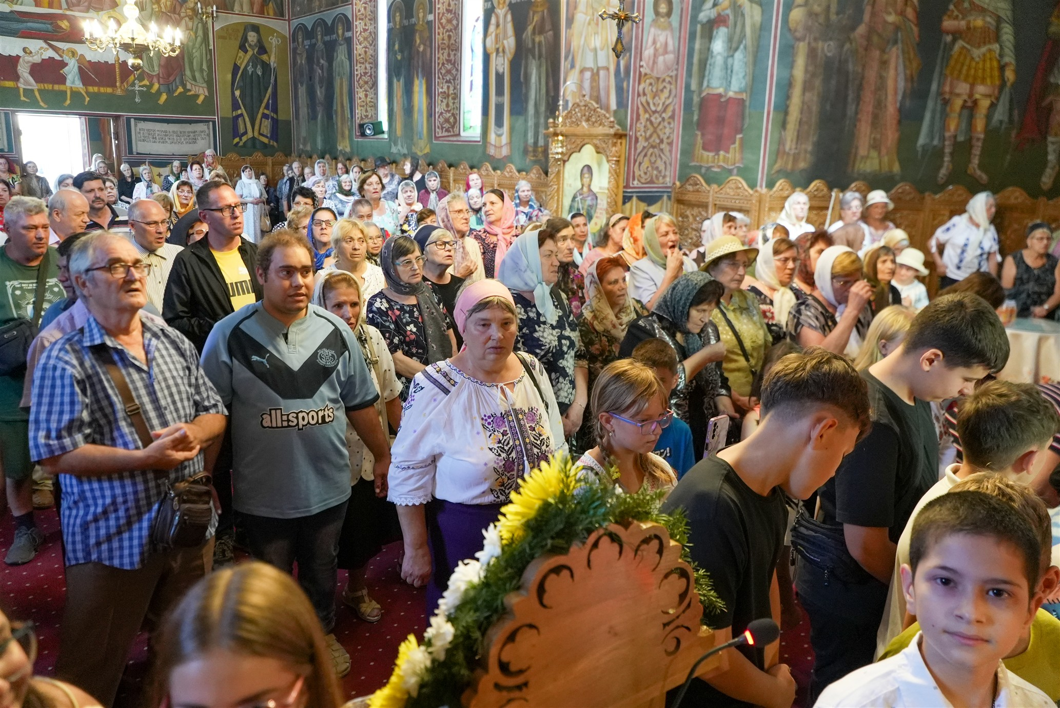 Hram la biserica gălăţeană „Sfântul Mucenic Antim”