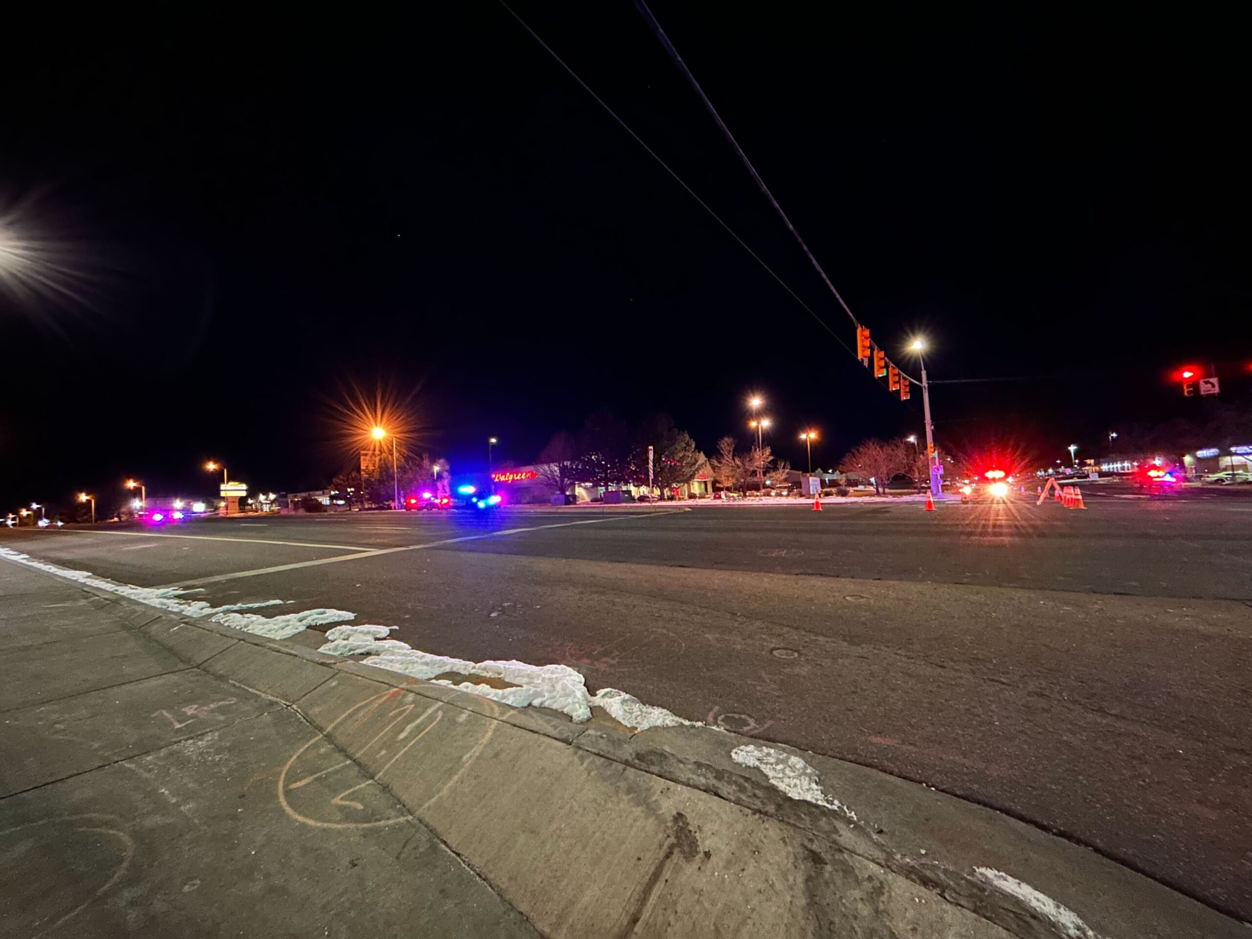 Cinci morți și 18 răniți, în SUA, într-un atac armat petrecut într-un club