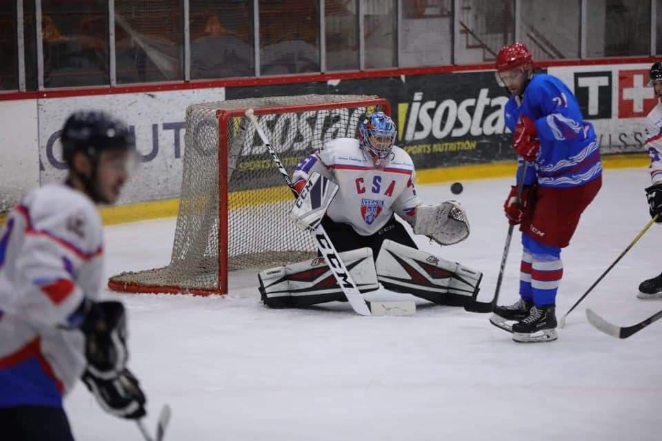 Hochei. Campionat întrerupt, dar meciurile se pot juca!