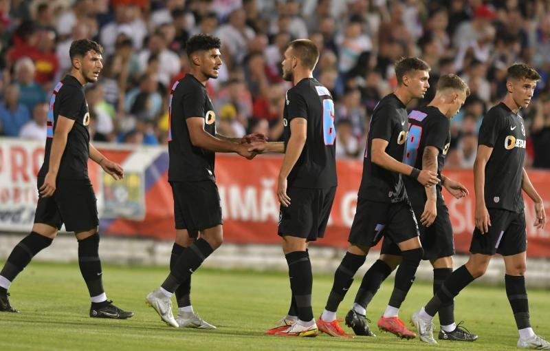 Patru echipe românești, în căutarea fazei grupelor