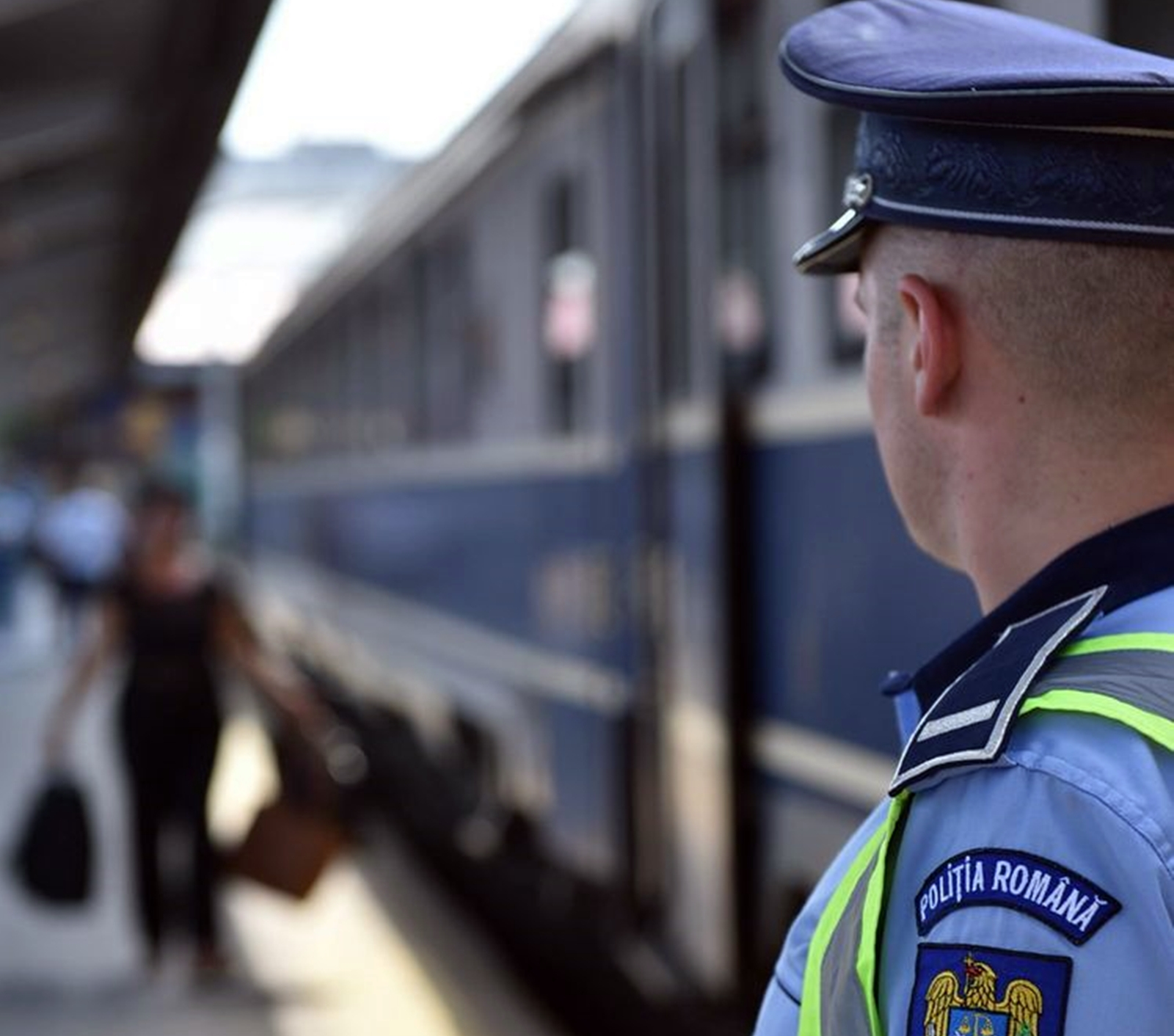 Un polițist din Galați a fost snopit în bătaie de un călător furios. Agentul a ajuns în spital