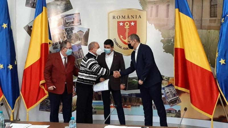 Granturi de până la 100.000 euro pentru întreprinderi sociale