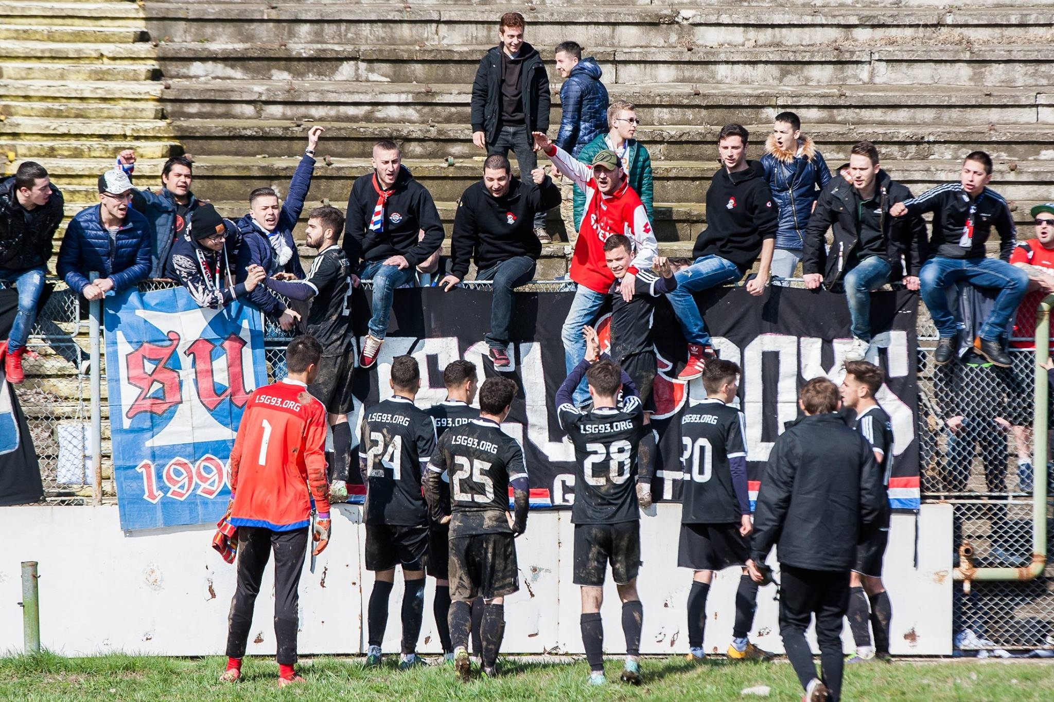 Puștii Oțelului, aclamați la înfrângere