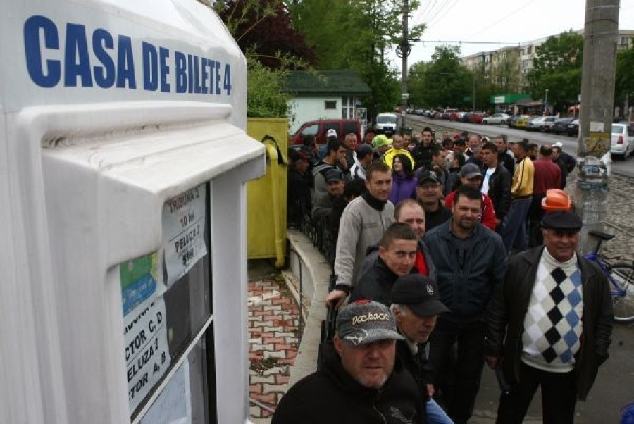 Preţuri imense la bilete pentru meciul cu "U" Cluj? / „Abonamentele vor fi puse în vânzare de luni"