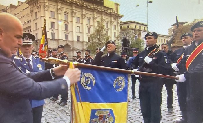 Drapelul Jandarmeriei Galați, decorat la cel mai înalt nivel (FOTO/VIDEO)