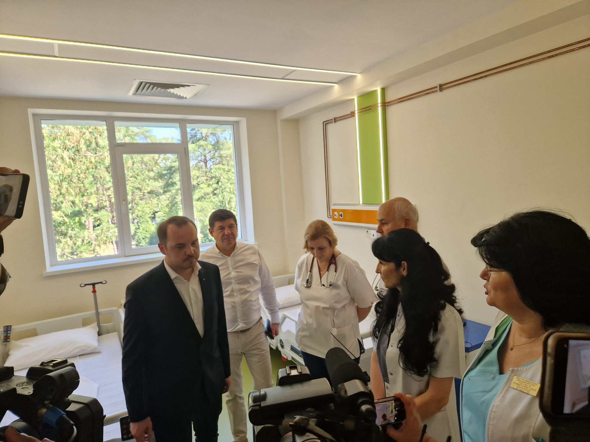 Ministrul Sănătaţii, Alexandru Rogobete, la Cardiologia Spitalului Judeţean: "M-aţi lăsat fără cuvinte!" (GALERIE FOTO)