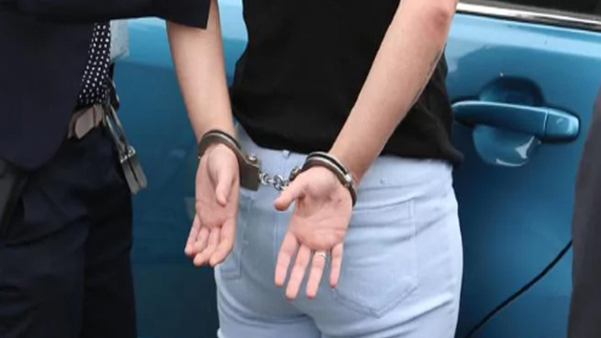 O gălățeancă și-a ucis bărbatul cu o singură lovitură de cuţit