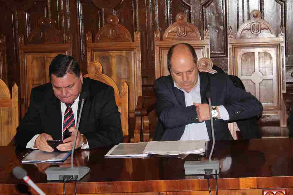 APĂ CANAL pregăteşte o nouă MAJORARE a tarifelor. PREŢUL APEI RECI a încins spiritele la Prefectura Galaţi