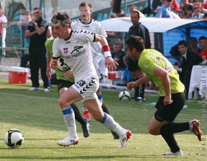 Cum scapă Oţelul de retrogradare?