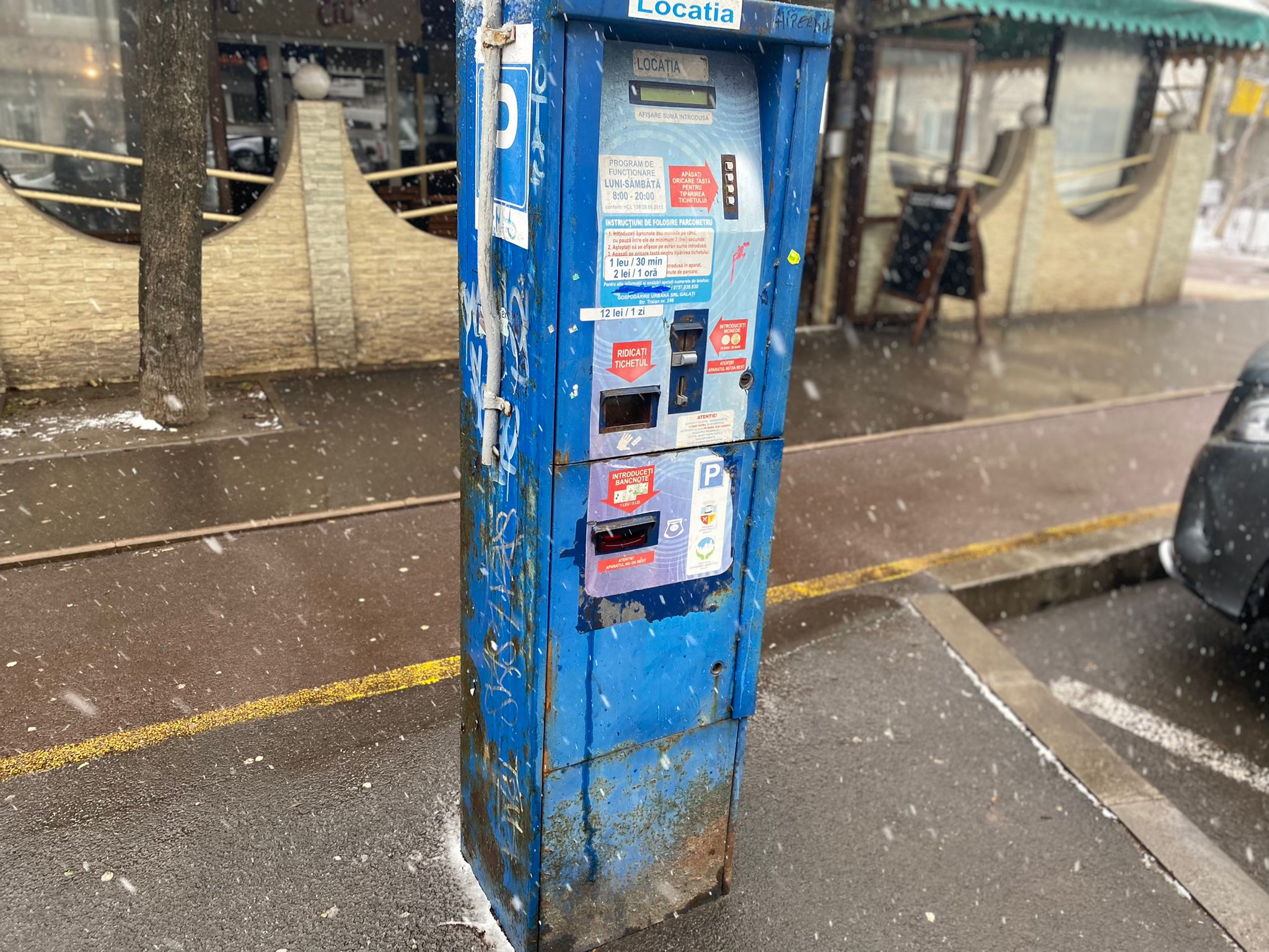 Parcometre vandalizate şi nefuncţionale