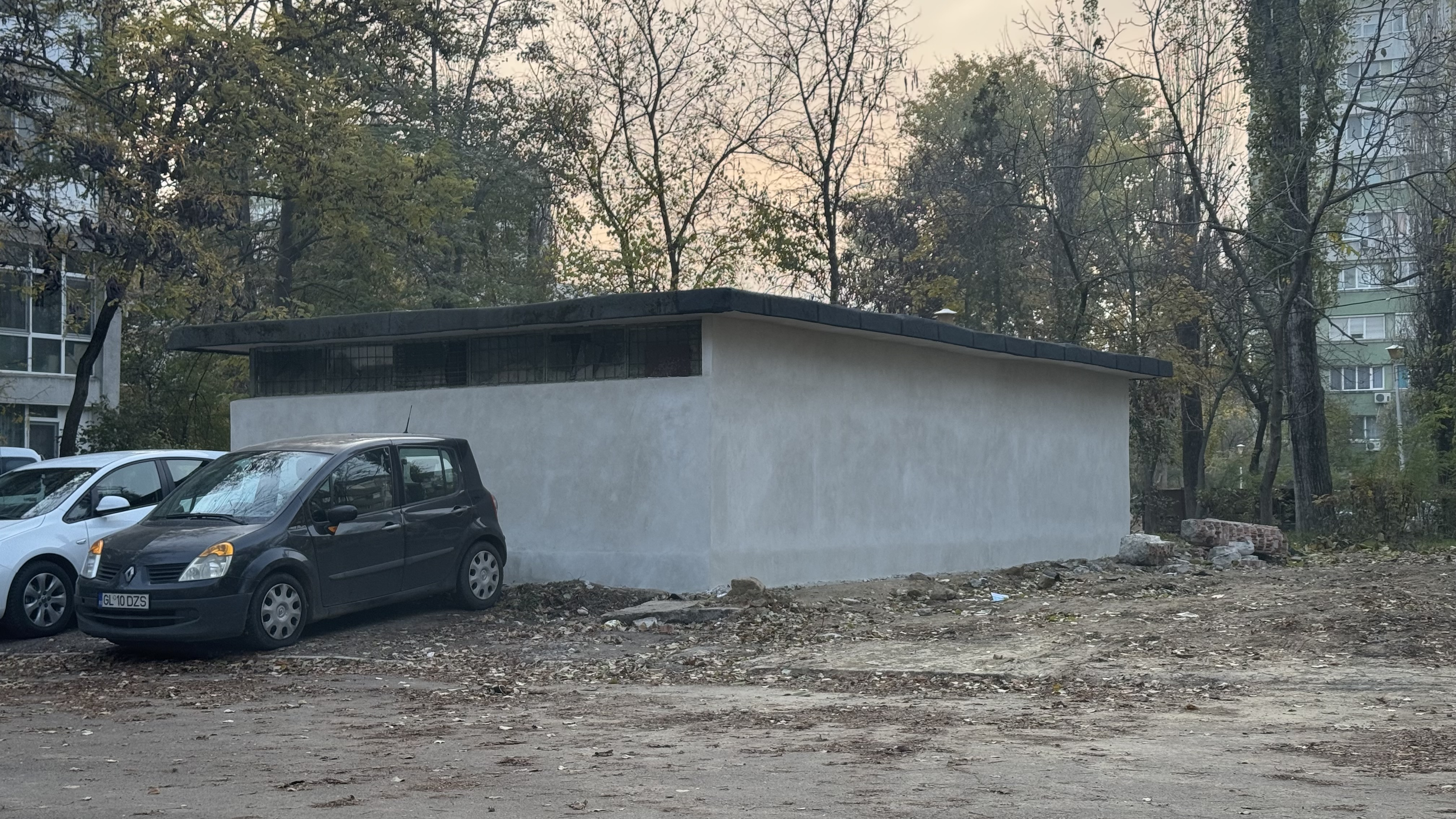 De ce au mai rămas câteva garaje nedemolate în Ţiglina II