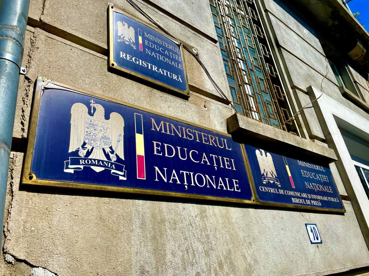 Ministerul Educaţiei, prima reacţie după acuzaţiile de la SNSPA