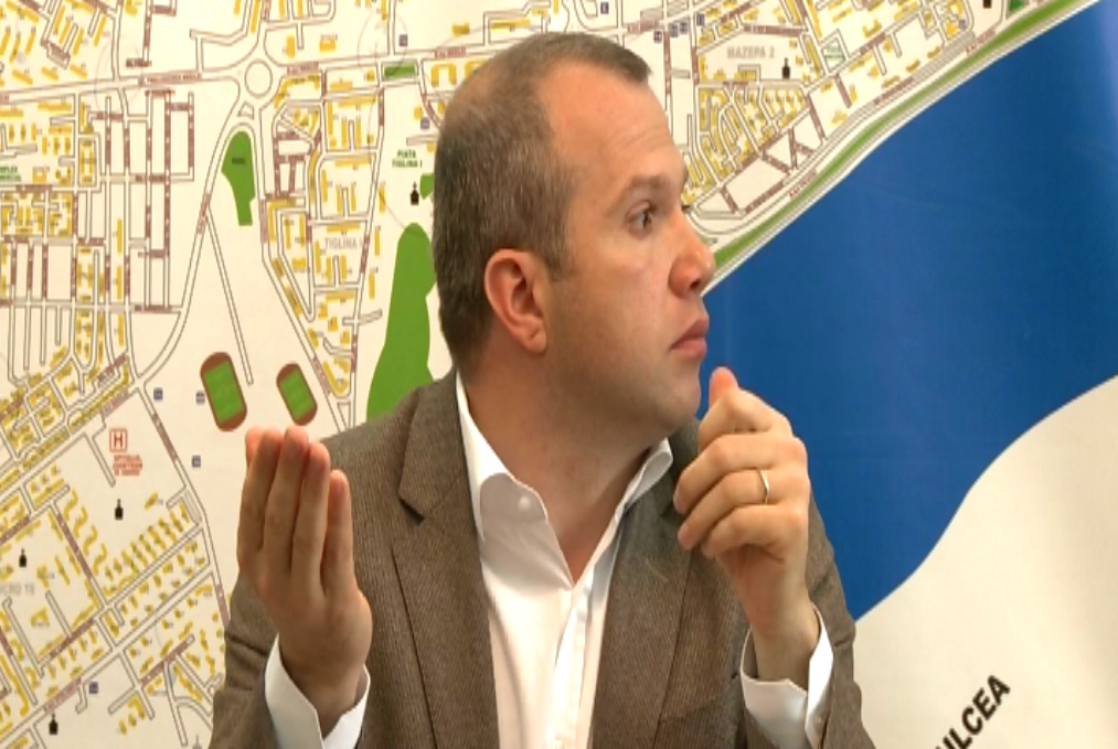 PAMFLET. Adevărul despre salariile din Galaţi