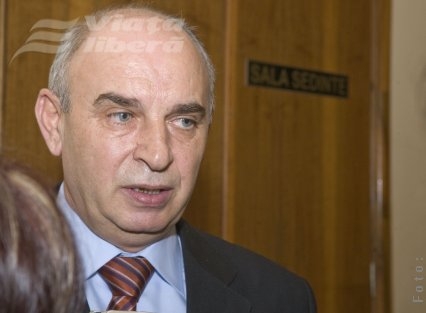 Preşedintelui Chebac i-a scăzut salariul