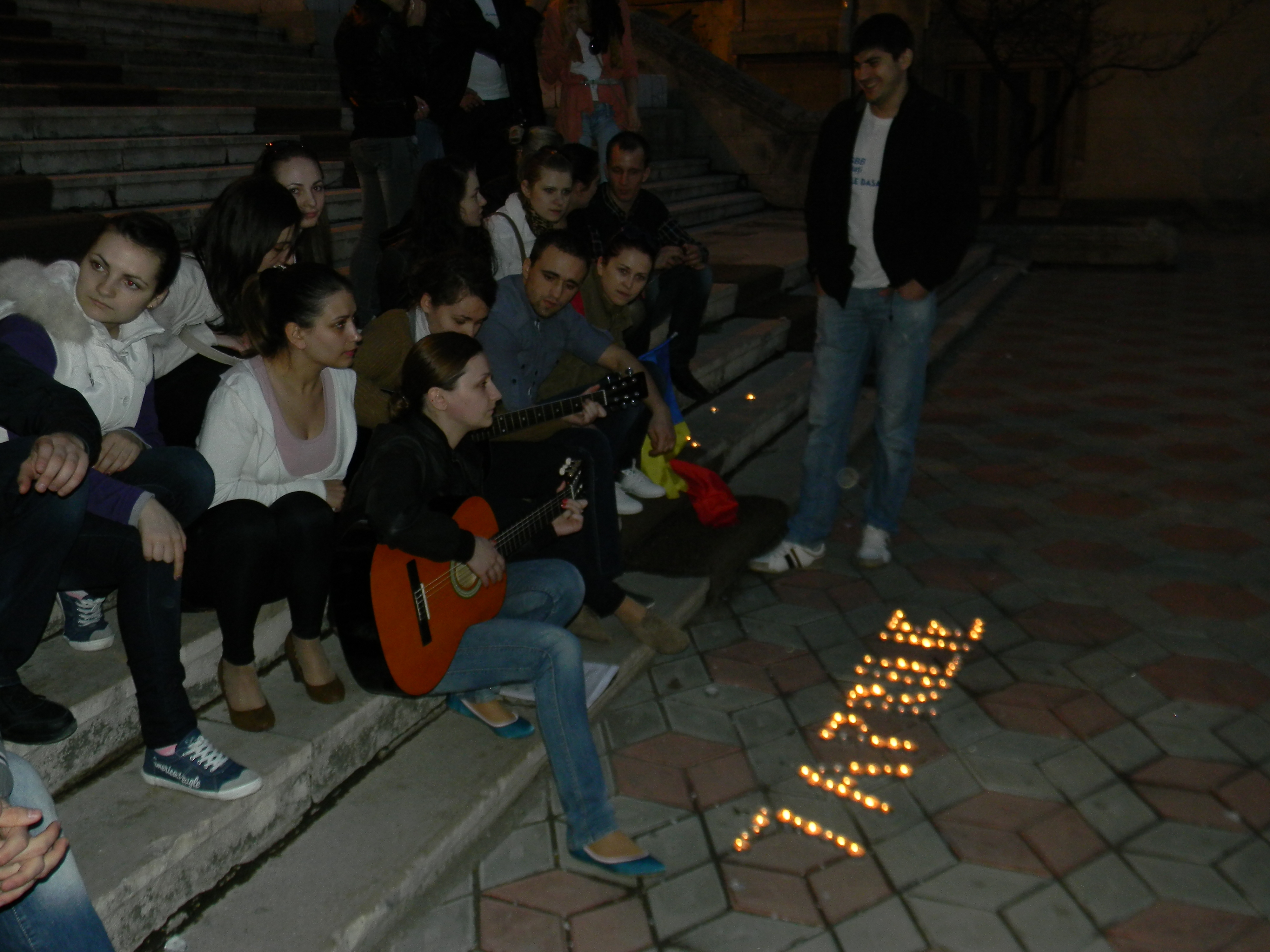 VIDEO / Se întorc comuniştii? Îngrijorare printre studenţii basarabeni din Galaţi