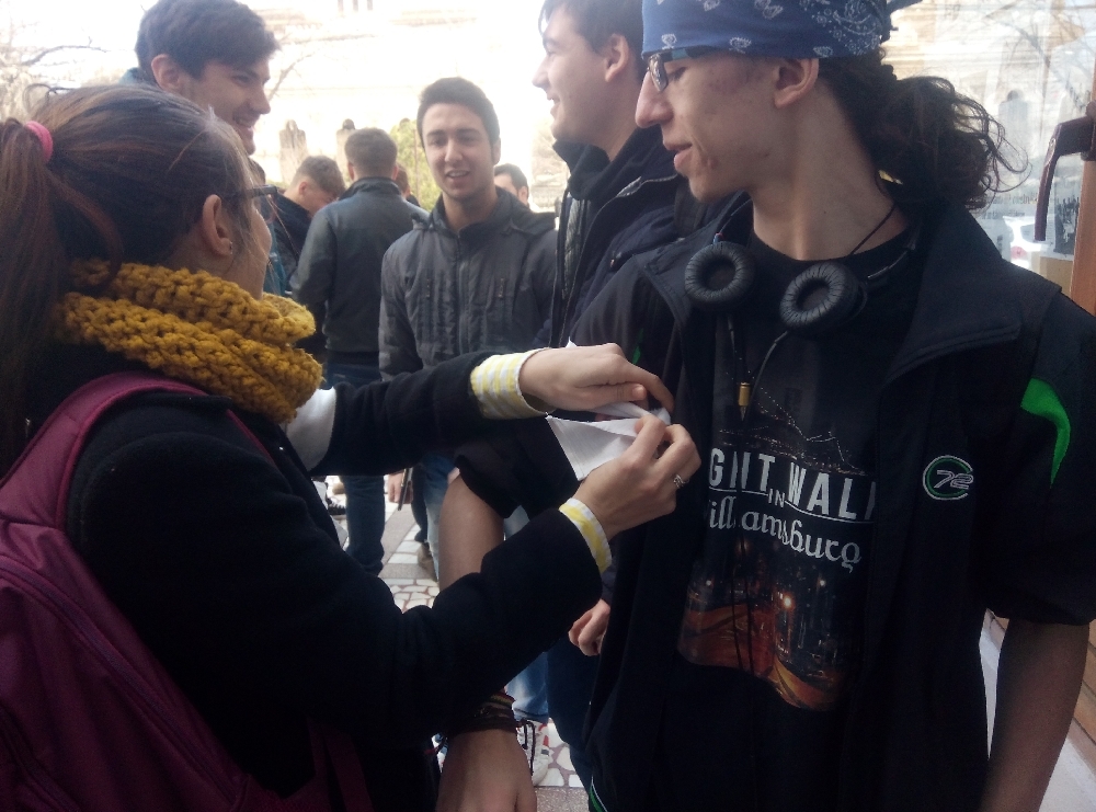 STUDENŢII PROTESTEAZĂ: Grevă japoneză la Universitate 