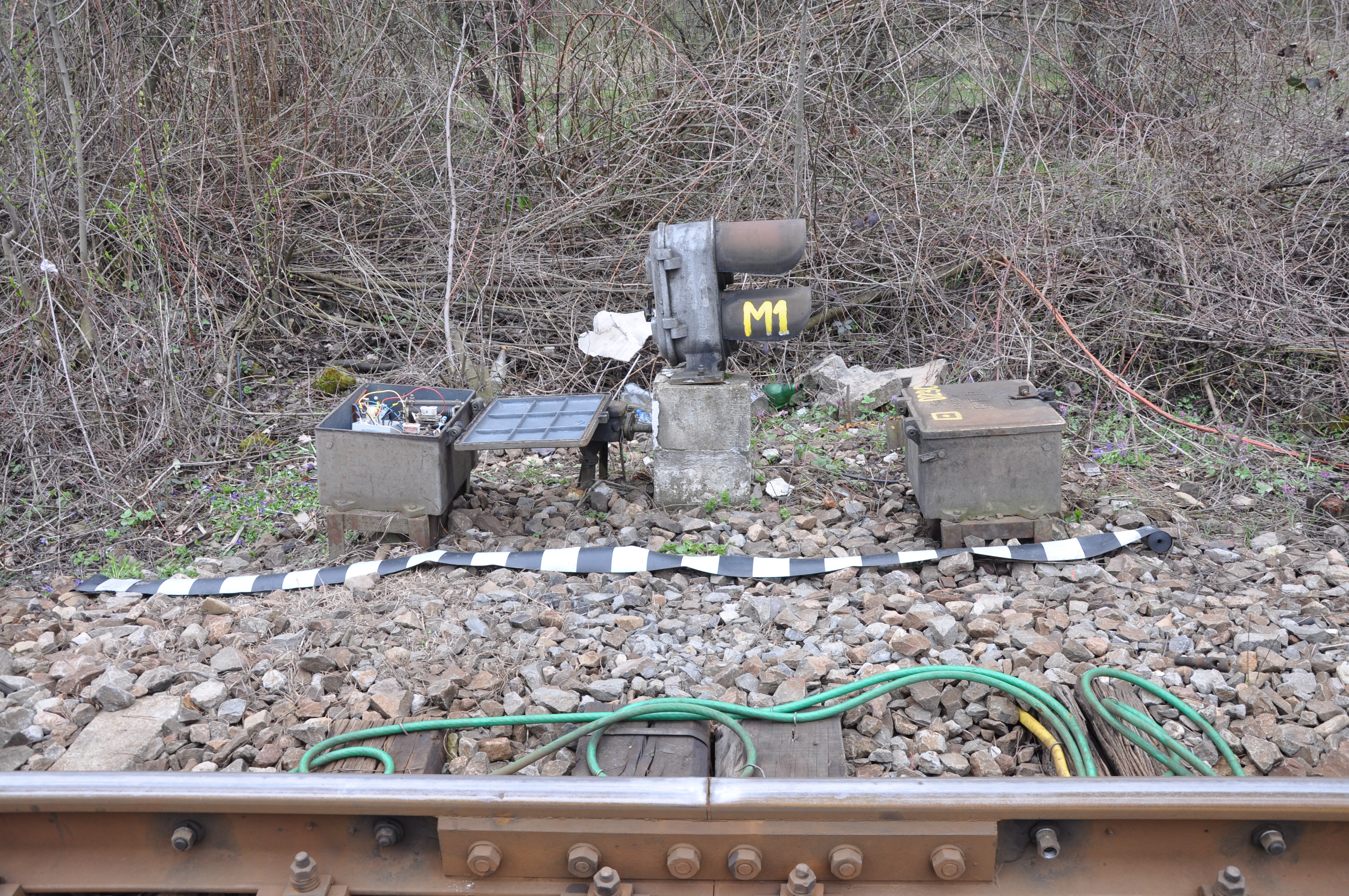 Atentatele la siguranţa feroviară, plăcerea PUŞCĂRIAŞILOR cu experienţă. Un recidivist a ÎNGROZIT Fileştiul