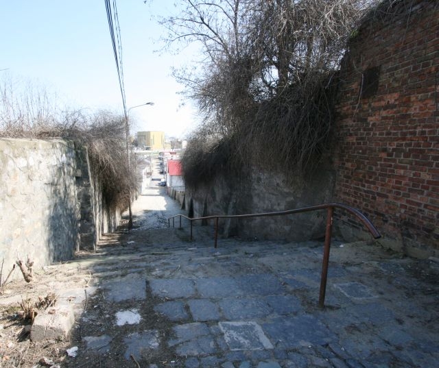 Ce ştie tot satul şi nu ştie bărbatul: Soţia deputatului Pâslaru a câştigat un proces cu Primăria