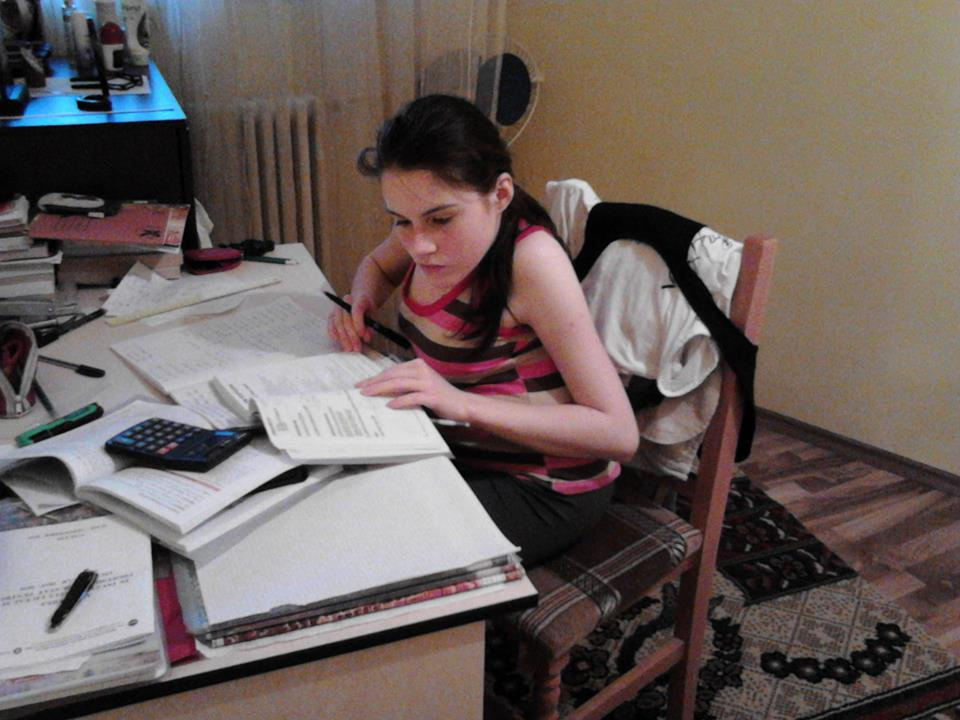 Ana, în luptă cu o boală care o poate ucide lent