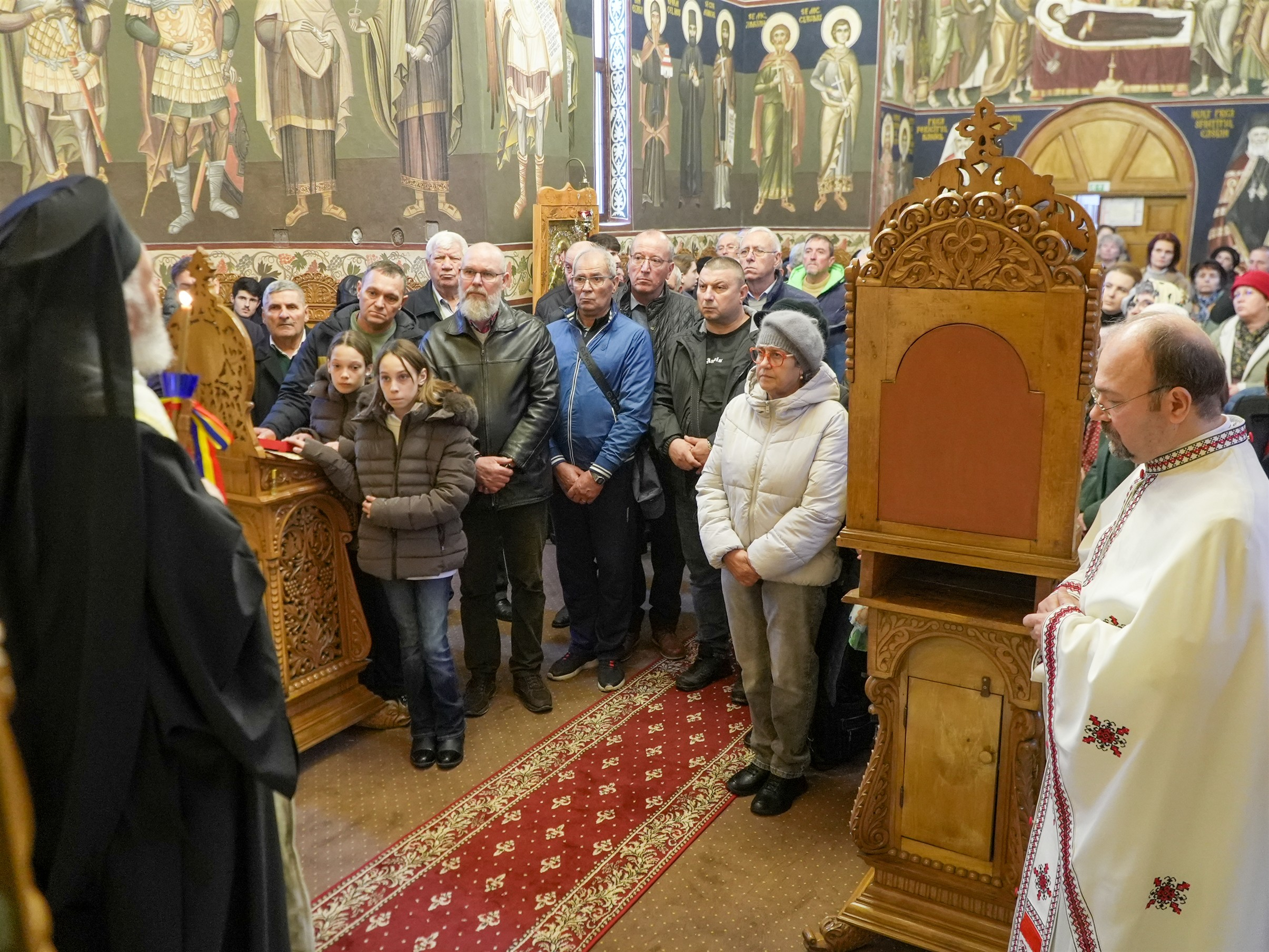 Rugăciune şi binecuvântare la biserica de pe platforma siderurgică