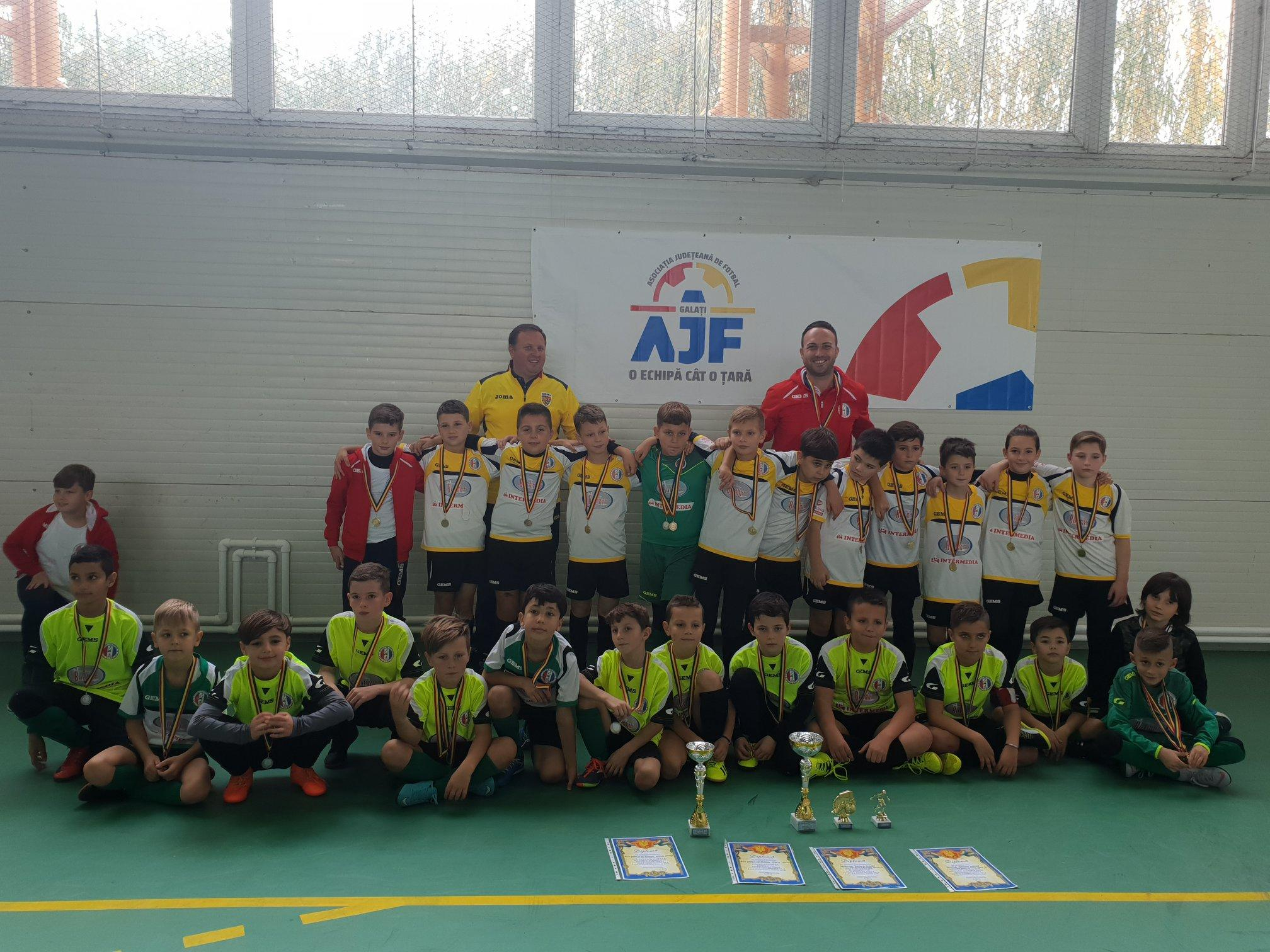 Micii oțelari, examen cu echipa lui Hagi