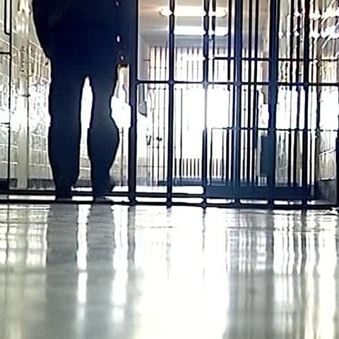 Doi români au evadat dintr-o închisoare din Irlanda