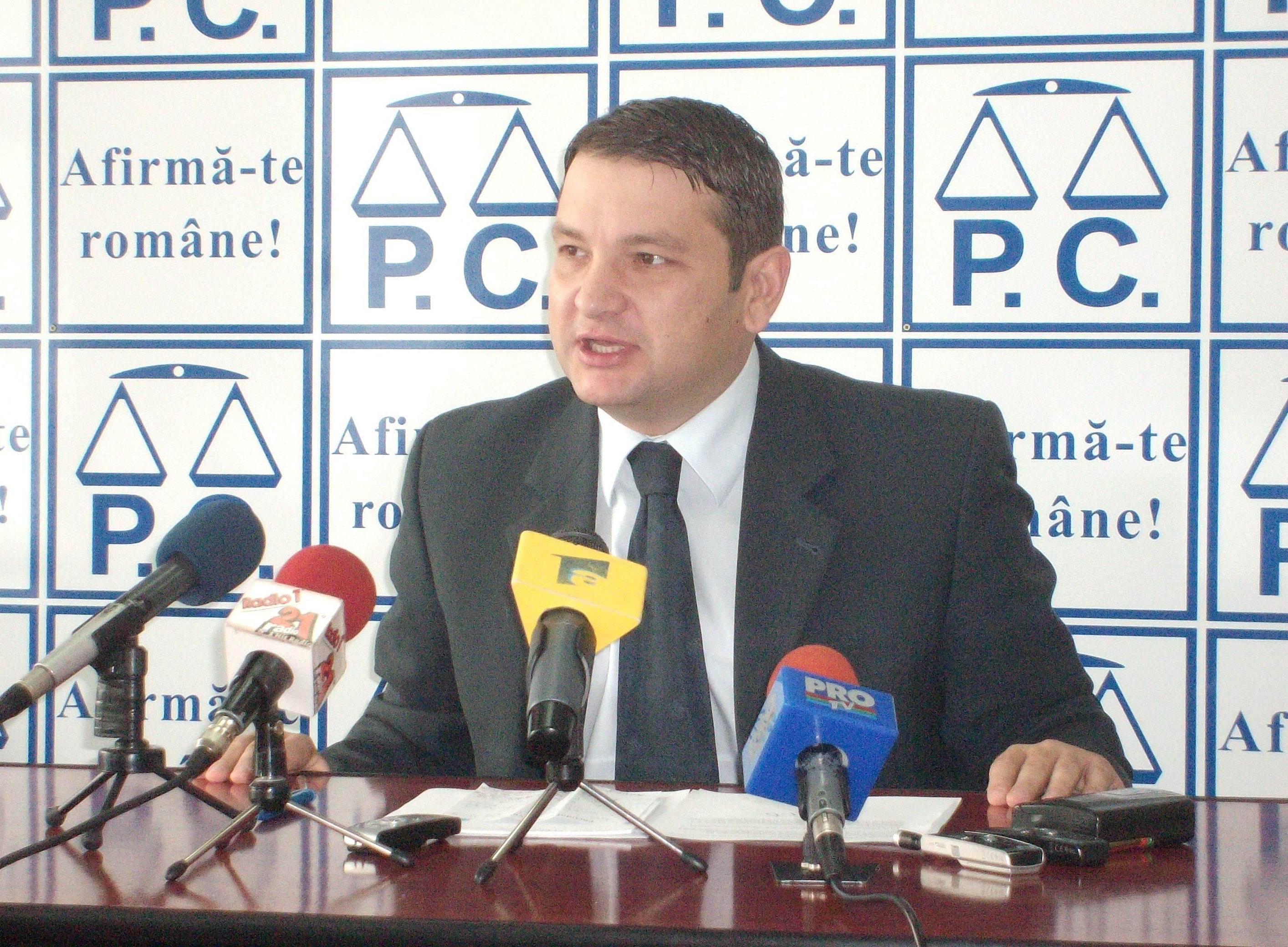 Cine îi apără pe bun-platnici de deciziile aberante? 