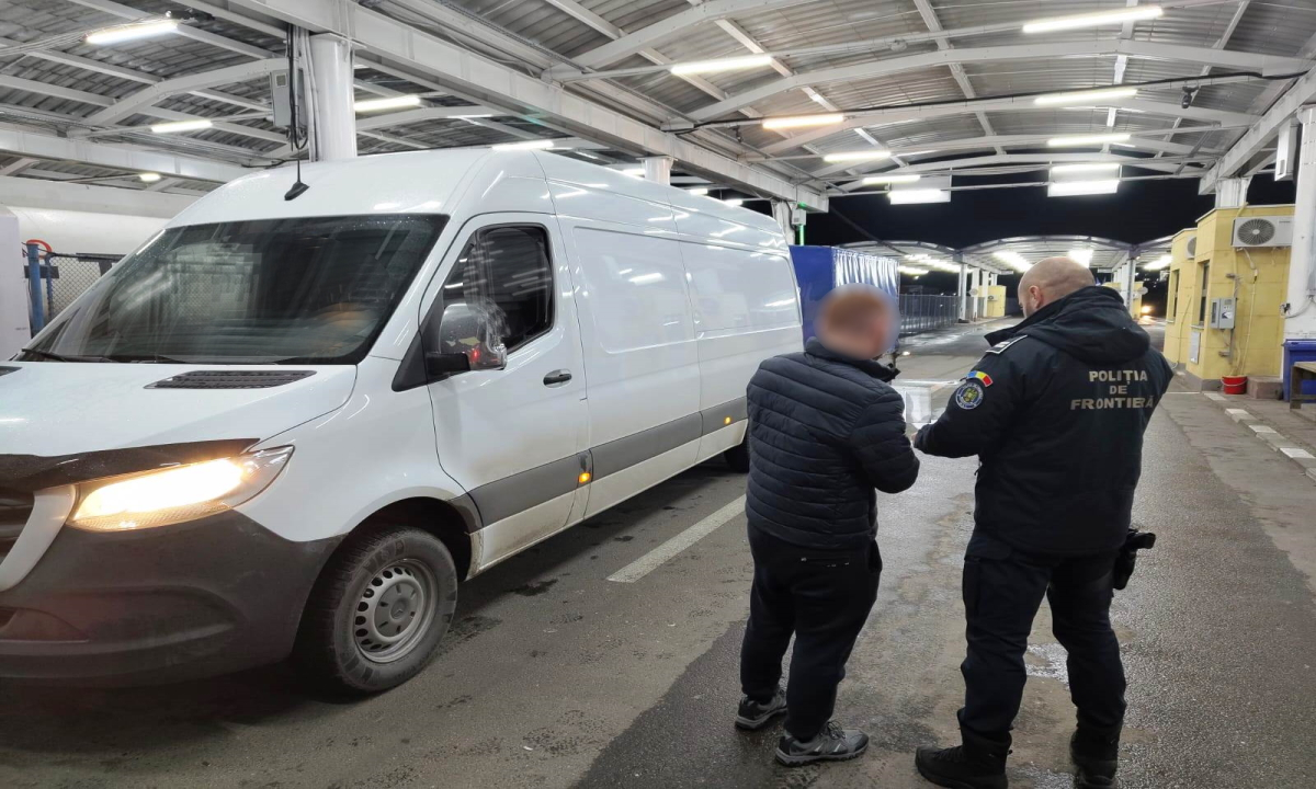 Șofer de autoturism cu remorcă fără acte în regulă