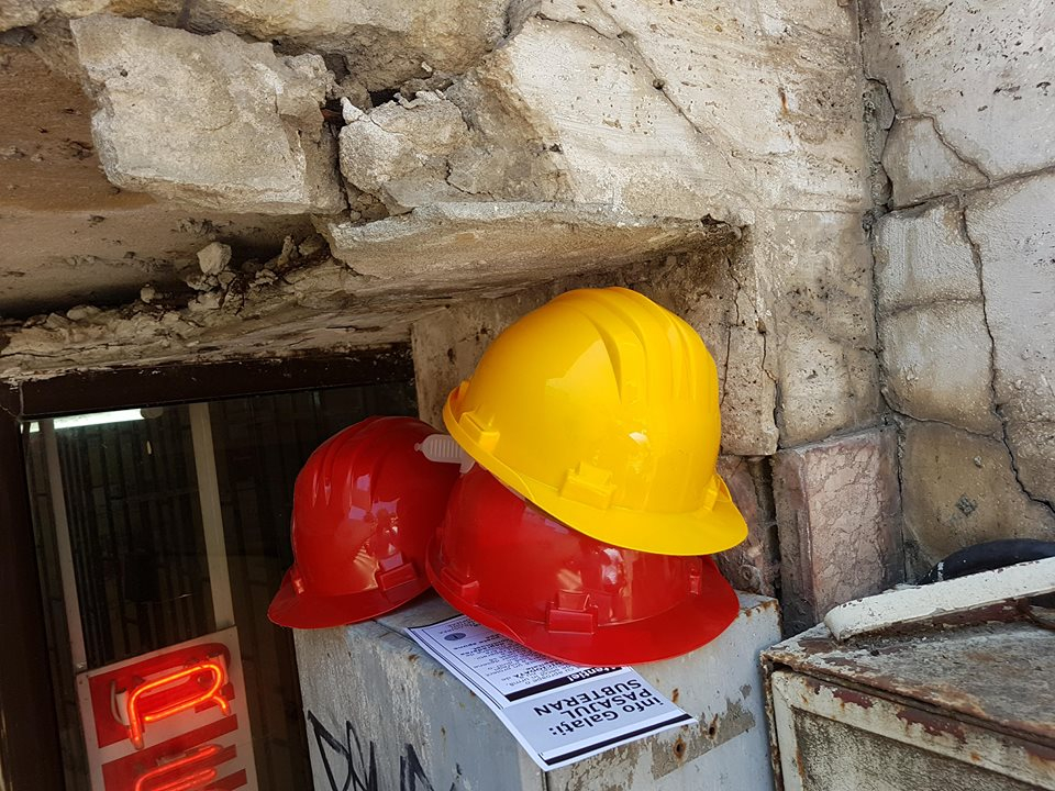 RO100 Curăţăm Galaţiul protestează: Pasajul groazei, un pericol pentru cetăţeni