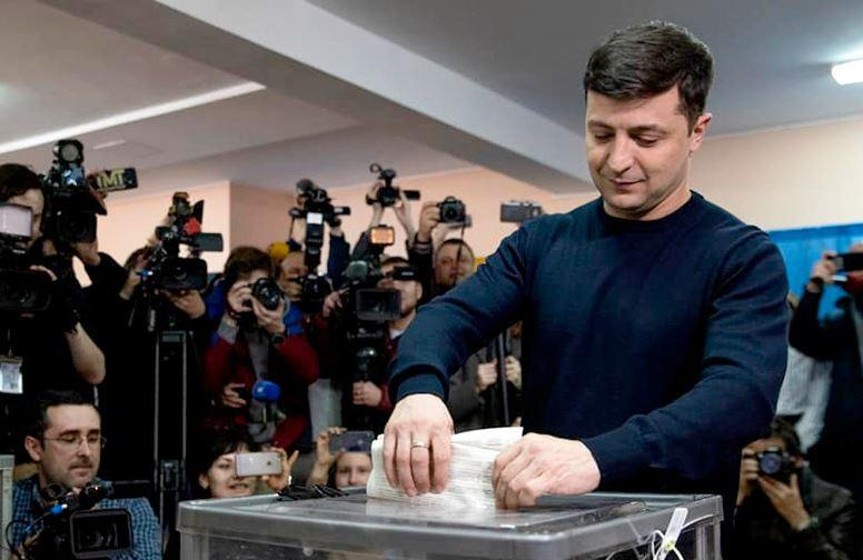 UCRAINA. Victorie clară pentru ”Slujitorul poporului”