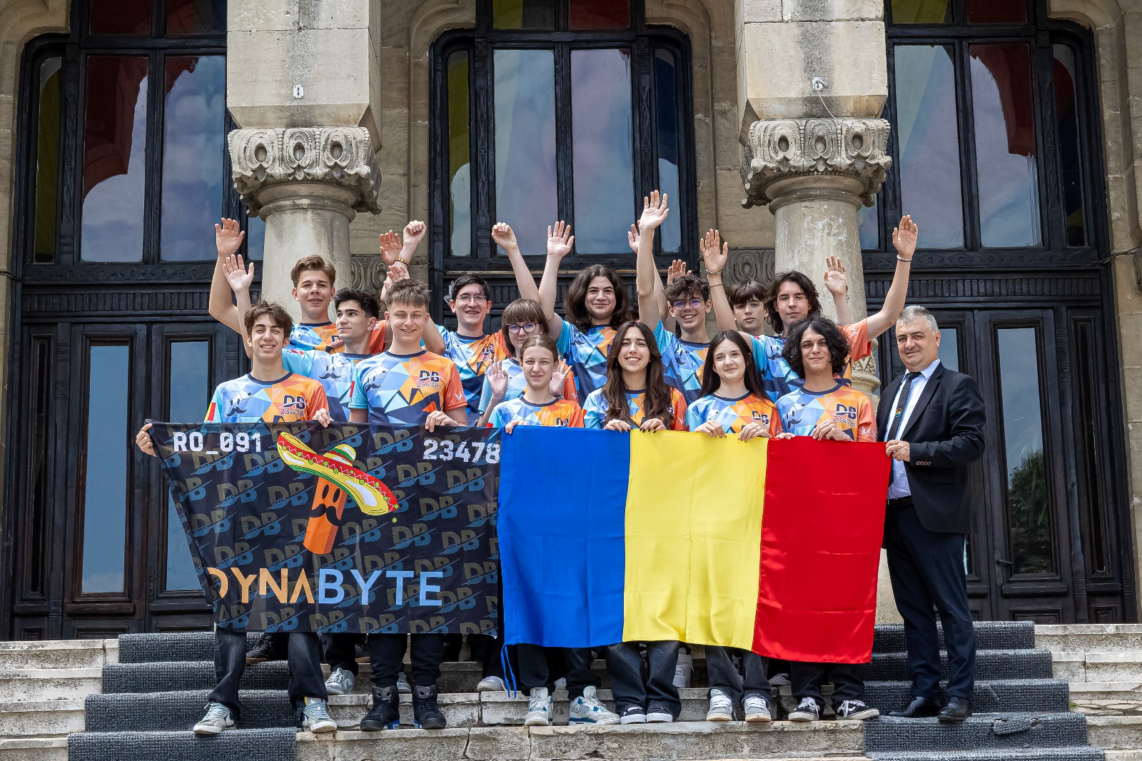 Echipa de robotică DynaByte, la Gala Excelenței în Educație