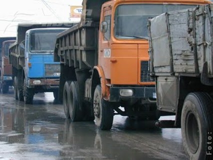  Transportatorii rutieri se pregătesc de proteste