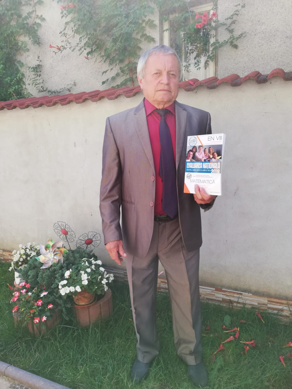 S-a stins din viaţă profesorul şi directorul Vasile Turcu