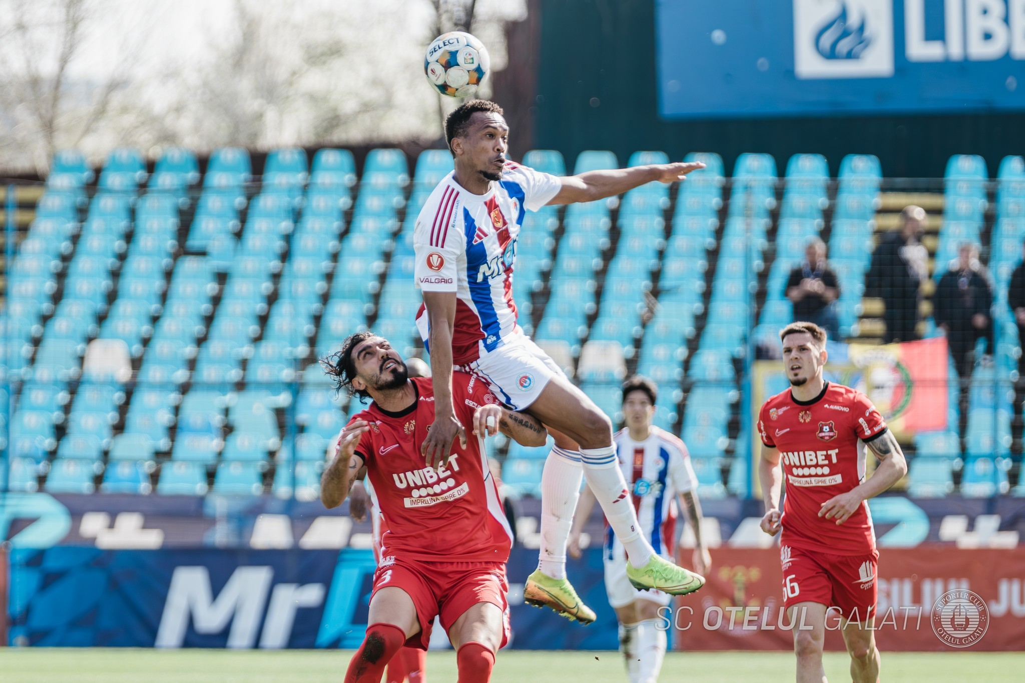 Oțelul, în curs de rezolvare a restanțelor salariale. Licențiere cu probleme în Superligă