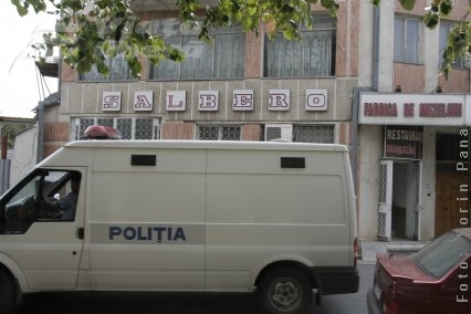 Cu pistolul la drumul mare 